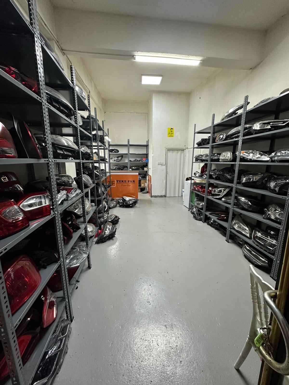 ENMAX EMLAK KARTAL ESENTEPE OTO SANAYİDE 50M2 SATILIK DÜKKAN